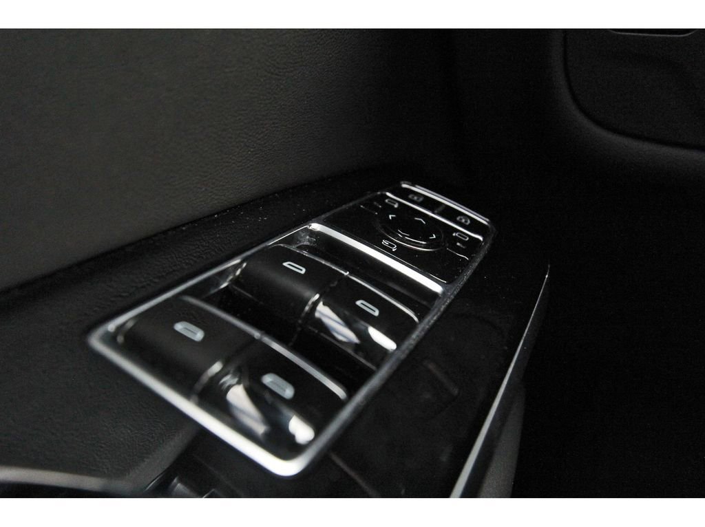 Certified 2025 Cadillac Escalade ESV Premium Luxury w/ Touring Package image 21