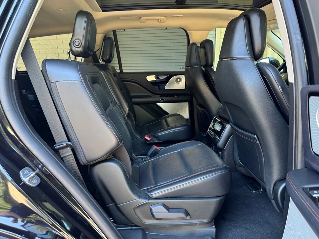 Used 2020 Lincoln Aviator Reserve w/ Equipment Group 202A AWD/4WD image 34