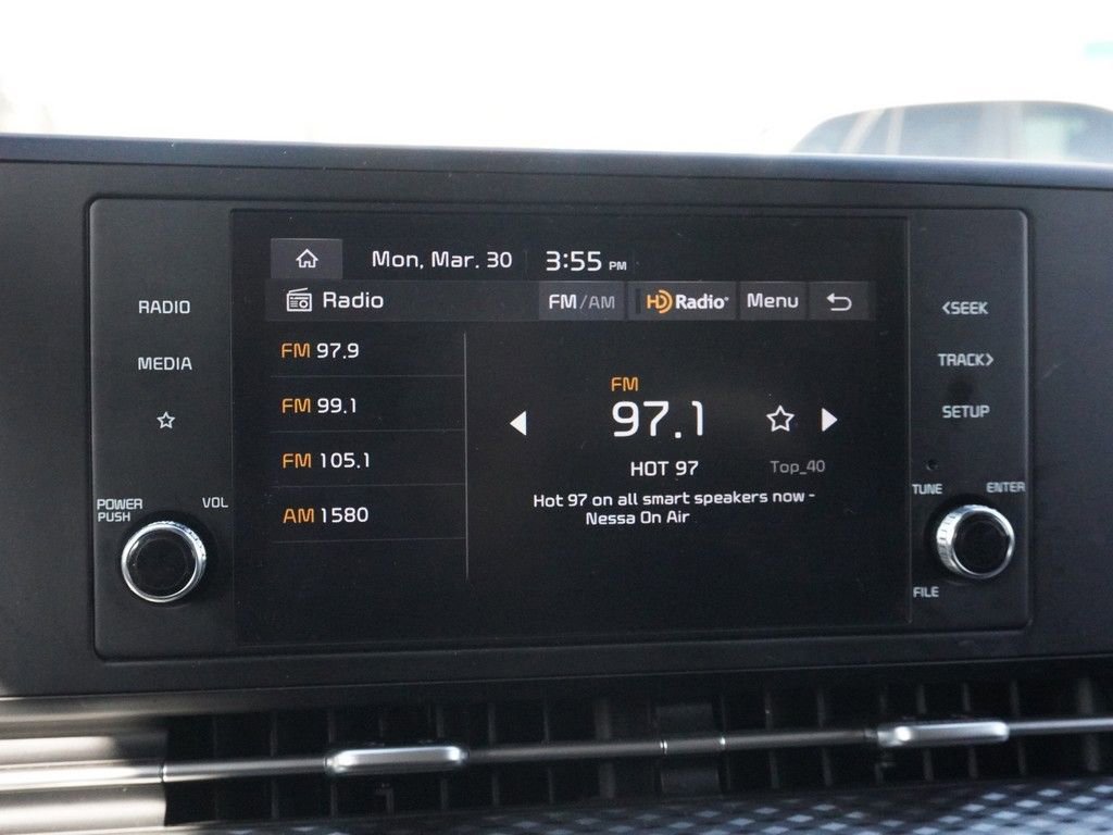 Used 2023 Kia Carnival LX image 41