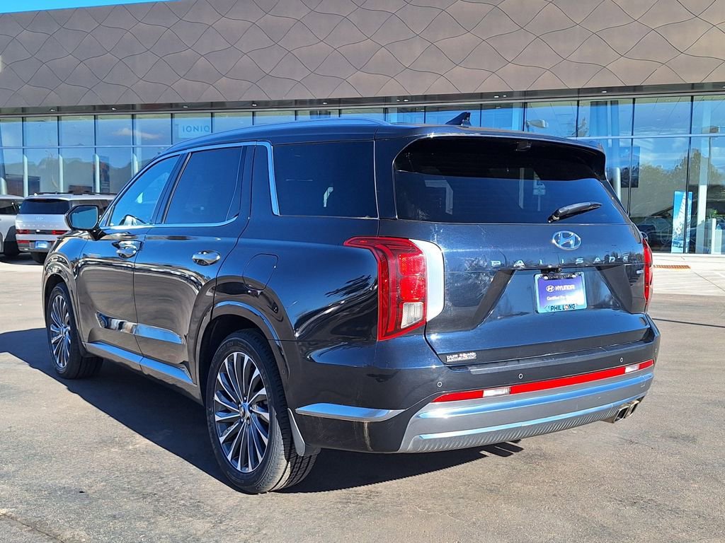 Used 2023 Hyundai Palisade Calligraphy image 4
