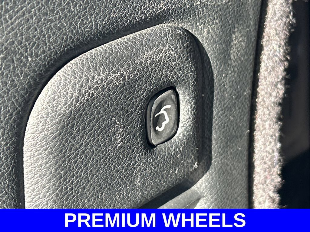 Used 2017 Dodge Durango GT w/ Premium Group image 14