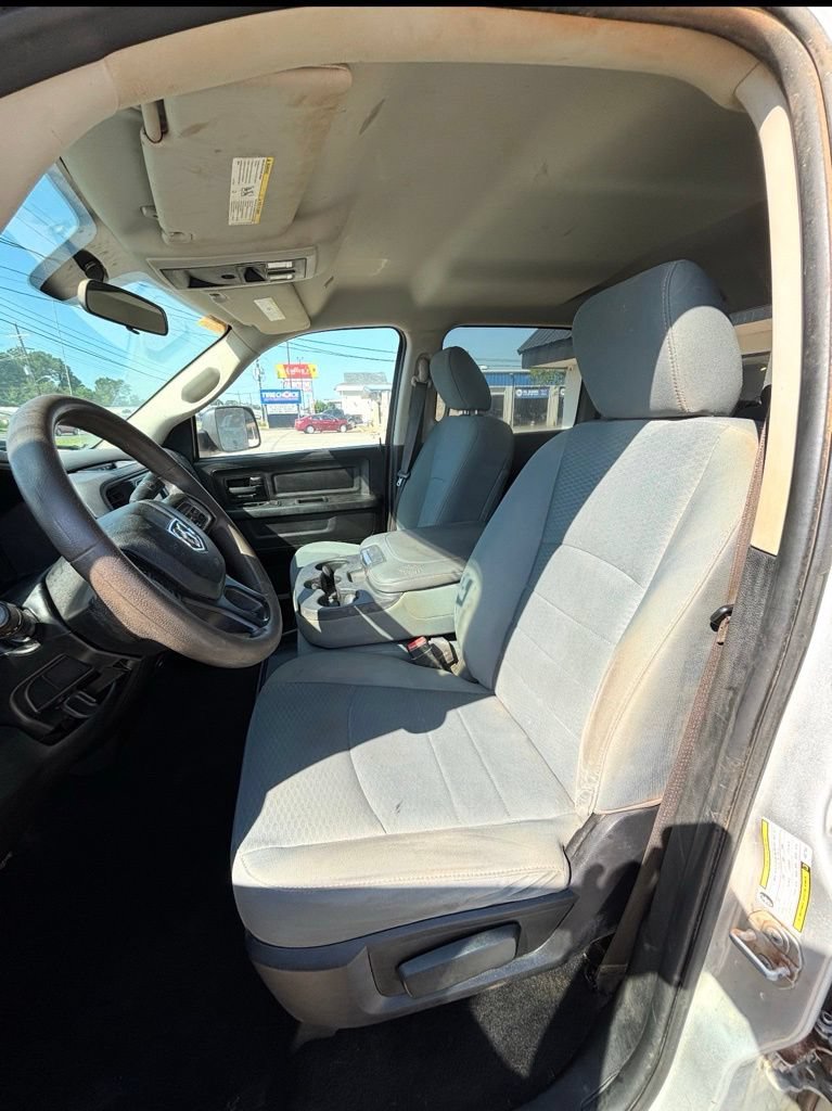 Used 2018 RAM 2500 Tradesman w/ Chrome Appearance Group AWD/4WD image 6