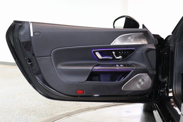 Used 2022 Mercedes-Benz SL 63 AMG 4MATIC image 19