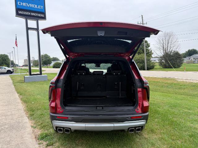 Certified 2024 Chevrolet Traverse Z71 w/ Enhanced Driving Package AWD/4WD image 11
