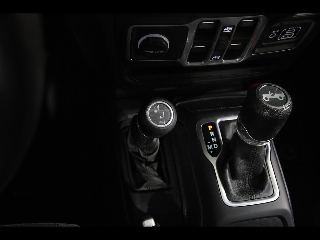 Used 2018 Jeep Wrangler Unlimited Sport S AWD/4WD image 17
