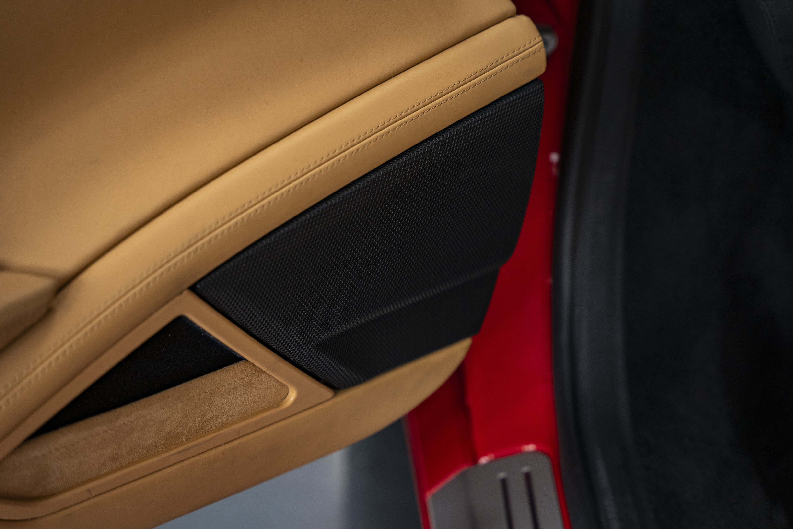 Used 2012 Ferrari 458 Spider RWD image 24