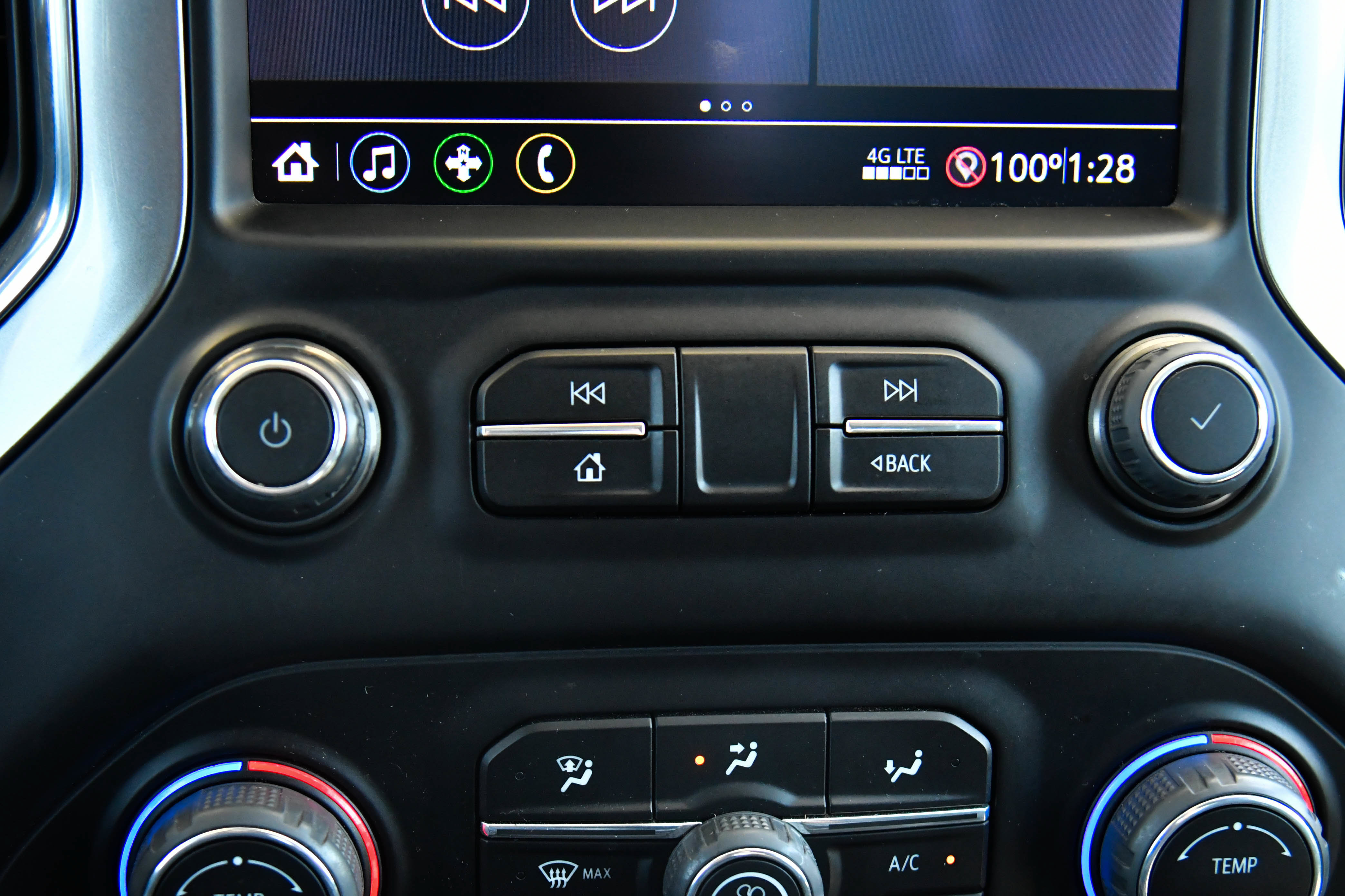 Used 2022 Chevrolet Silverado 1500 LT RWD image 22