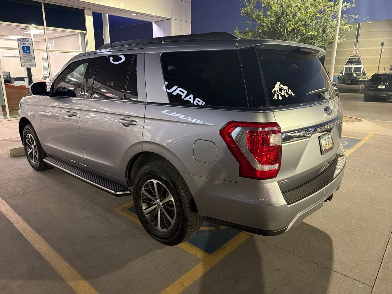 Used 2021 Ford Expedition XLT AWD/4WD image 6