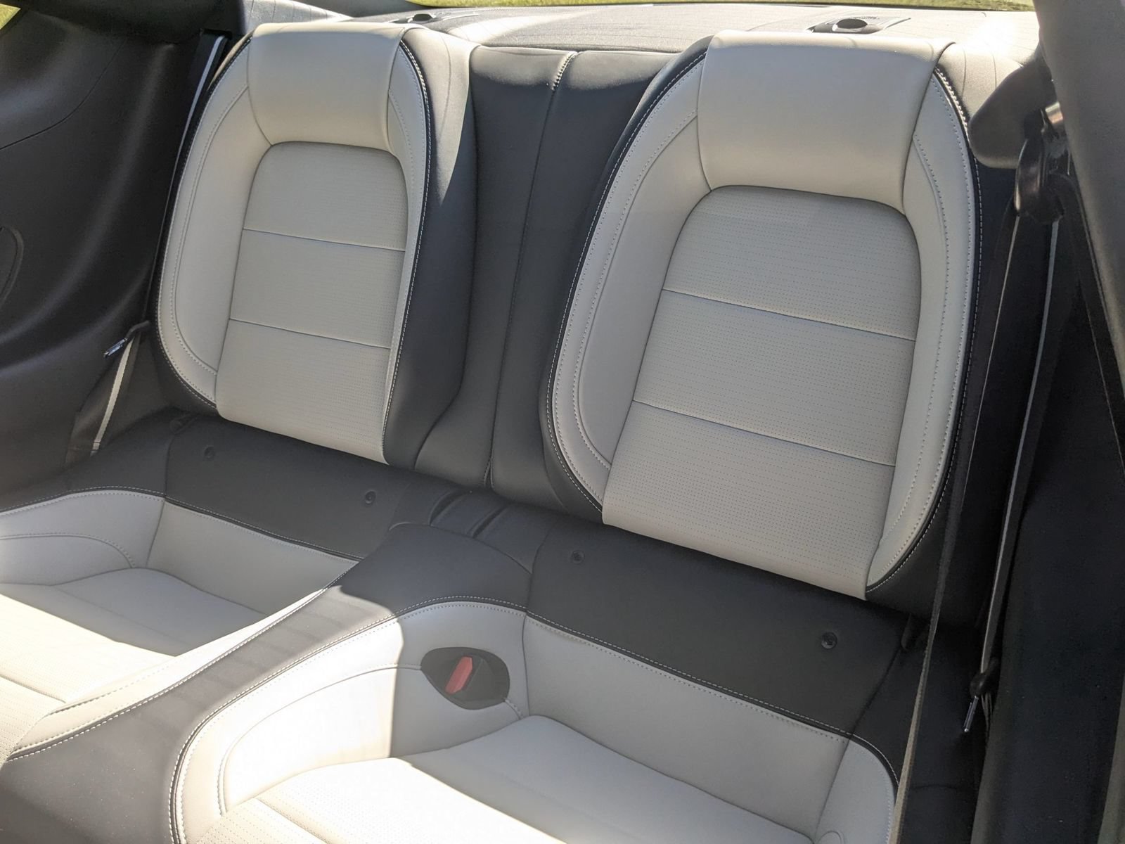 Used 2025 Ford Mustang Premium RWD image 29