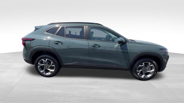 Certified 2026 Chevrolet Trax LT FWD image 8