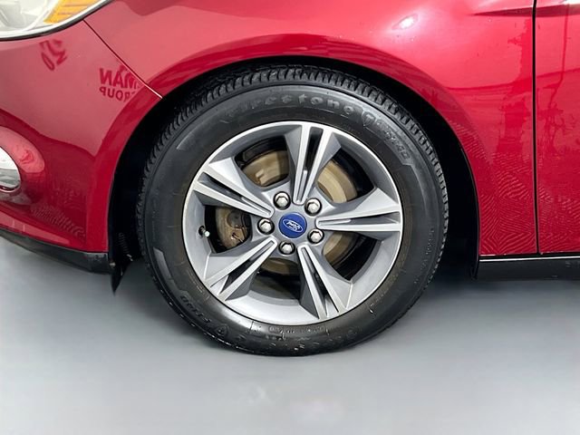 Used 2014 Ford Focus SE w/ SE Sport Package FWD image 10