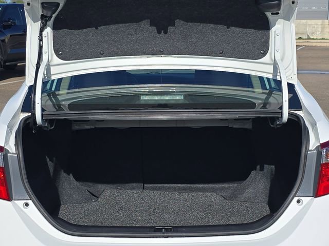 Used 2014 Toyota Corolla LE image 12