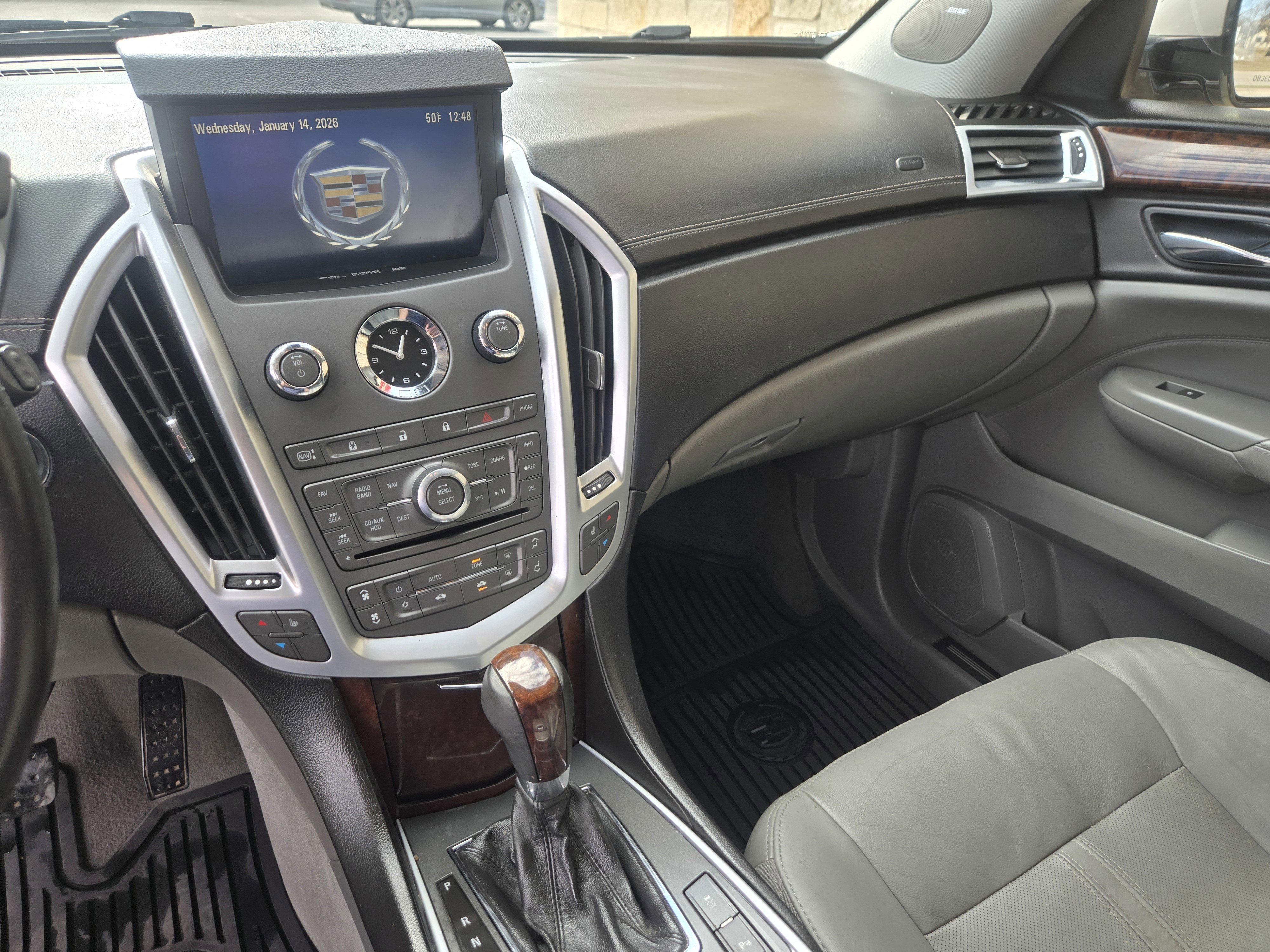 Used 2010 Cadillac SRX Luxury image 13