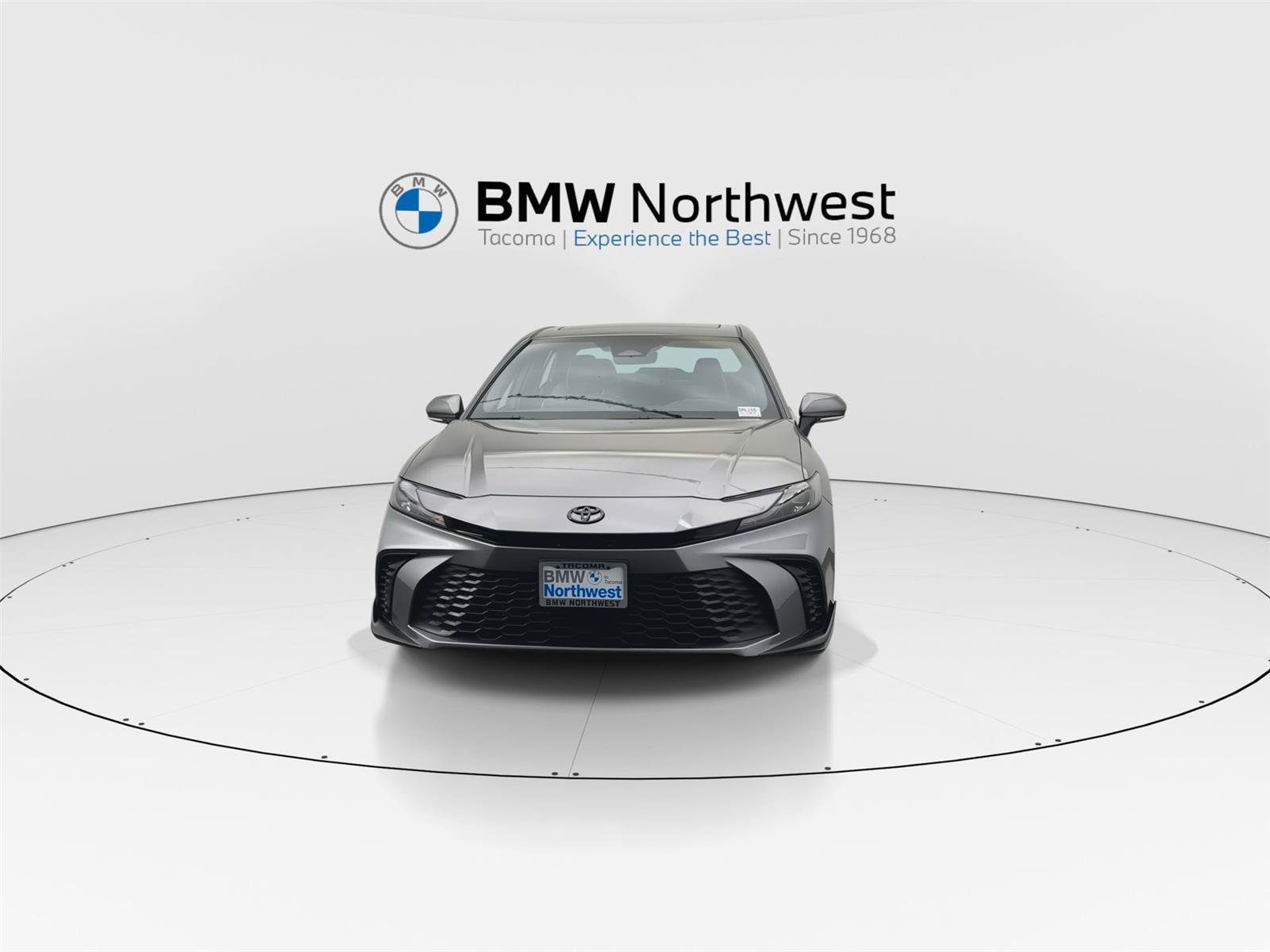Used 2025 Toyota Camry SE w/ Multimedia Upgrade Package AWD/4WD image 8