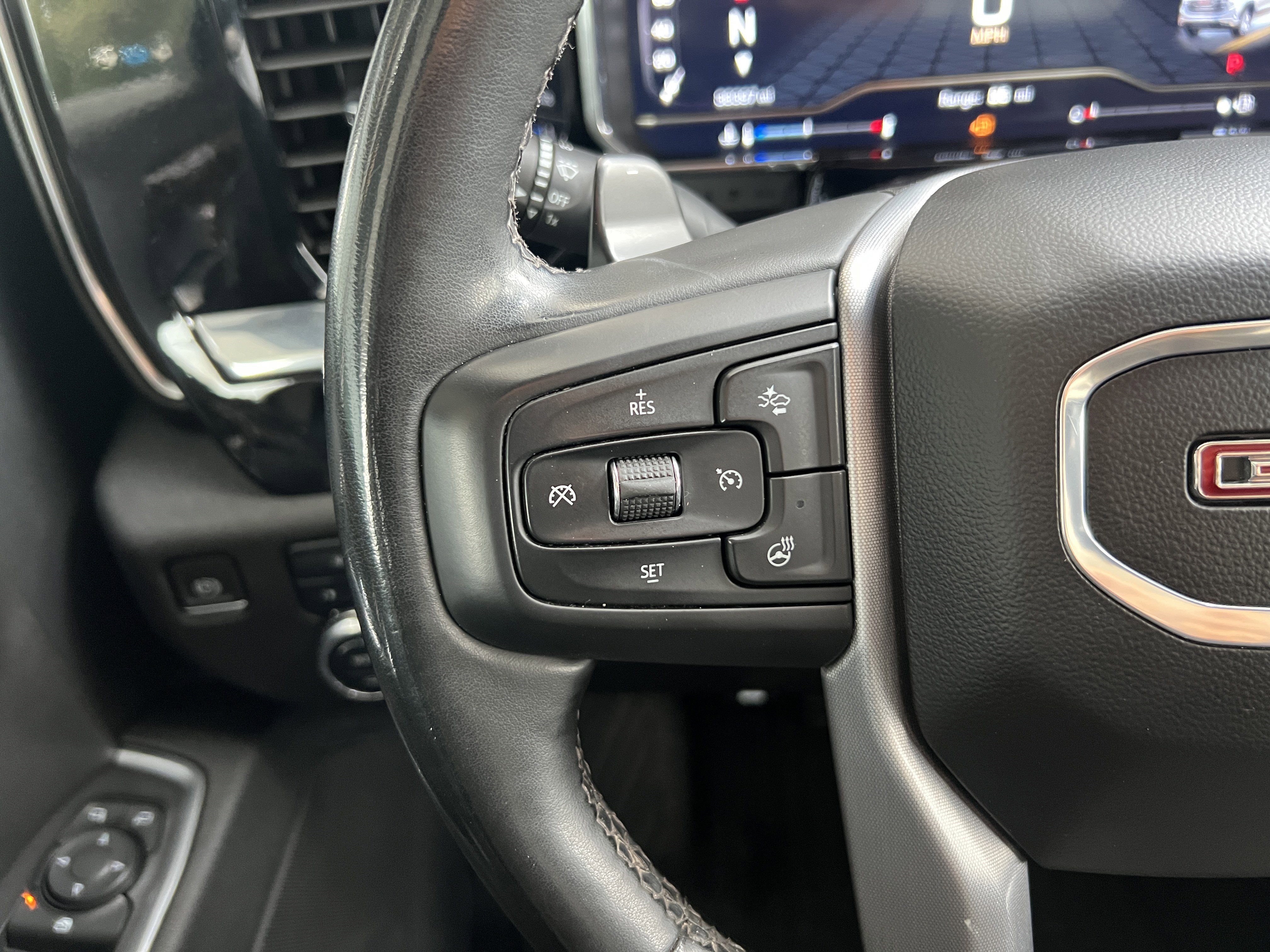 Used 2024 GMC Sierra 1500 Elevation image 27