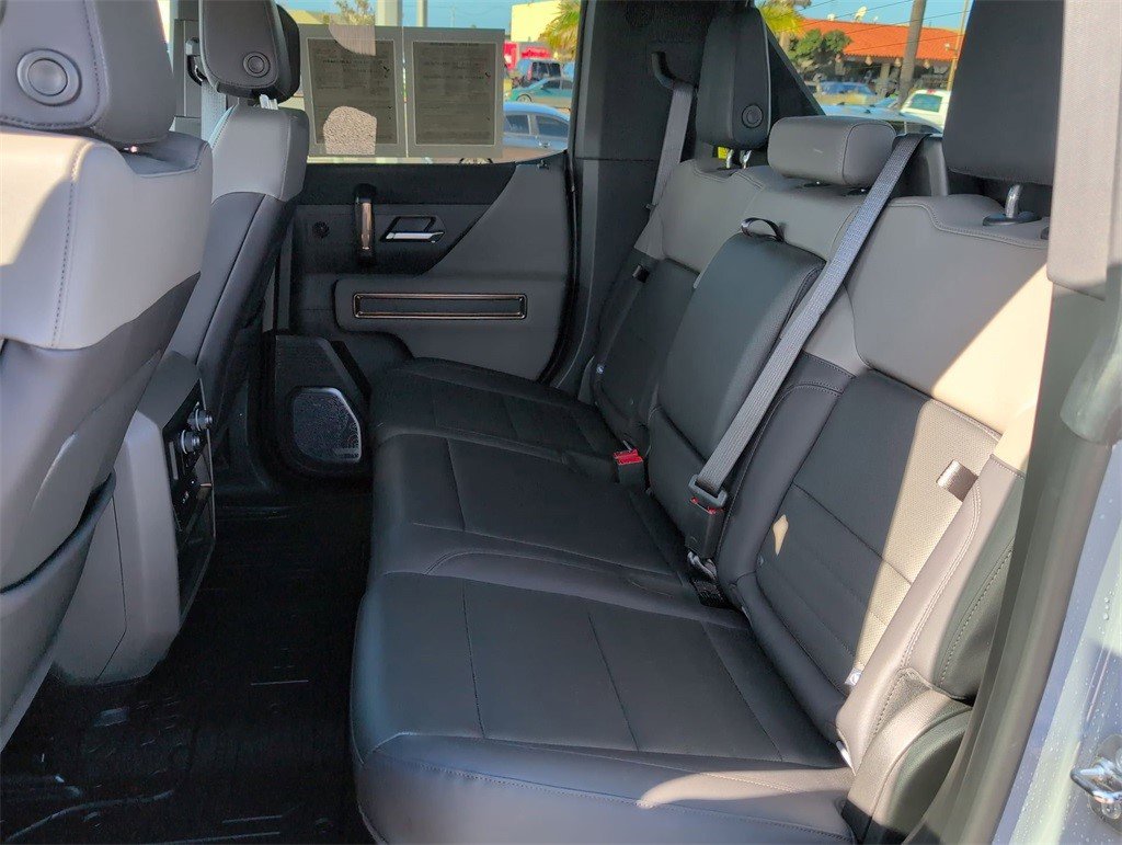 Certified 2025 GMC Hummer EV 3X image 22