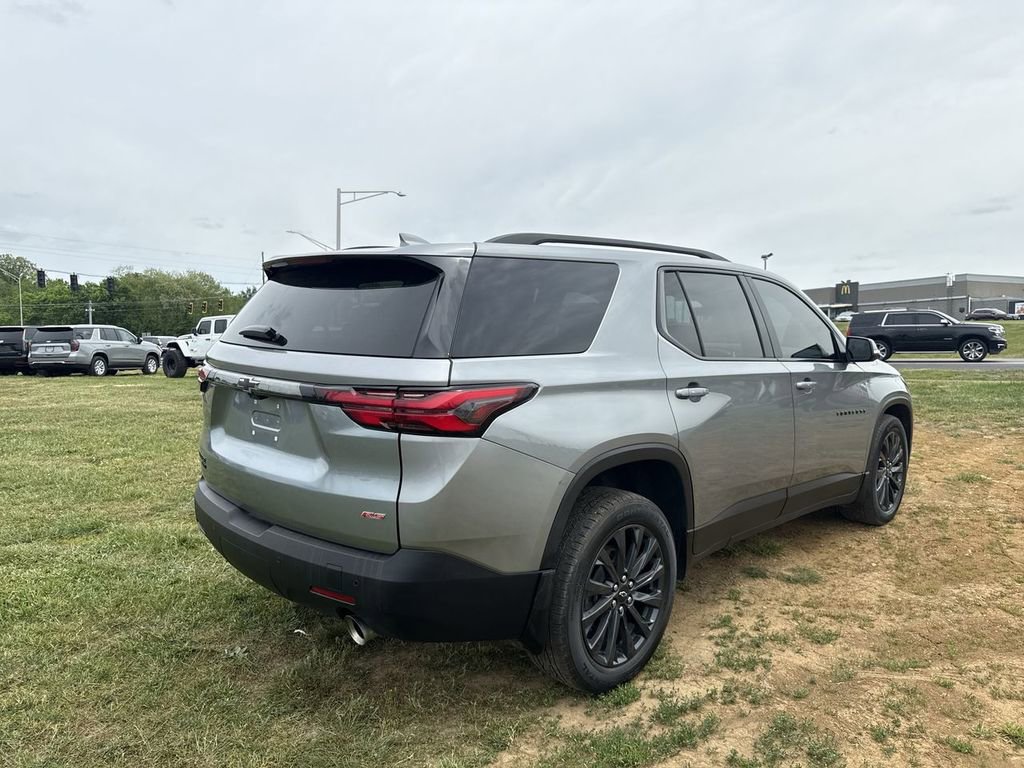Used 2023 Chevrolet Traverse RS w/ LPO, Floor Liner Package AWD/4WD image 13
