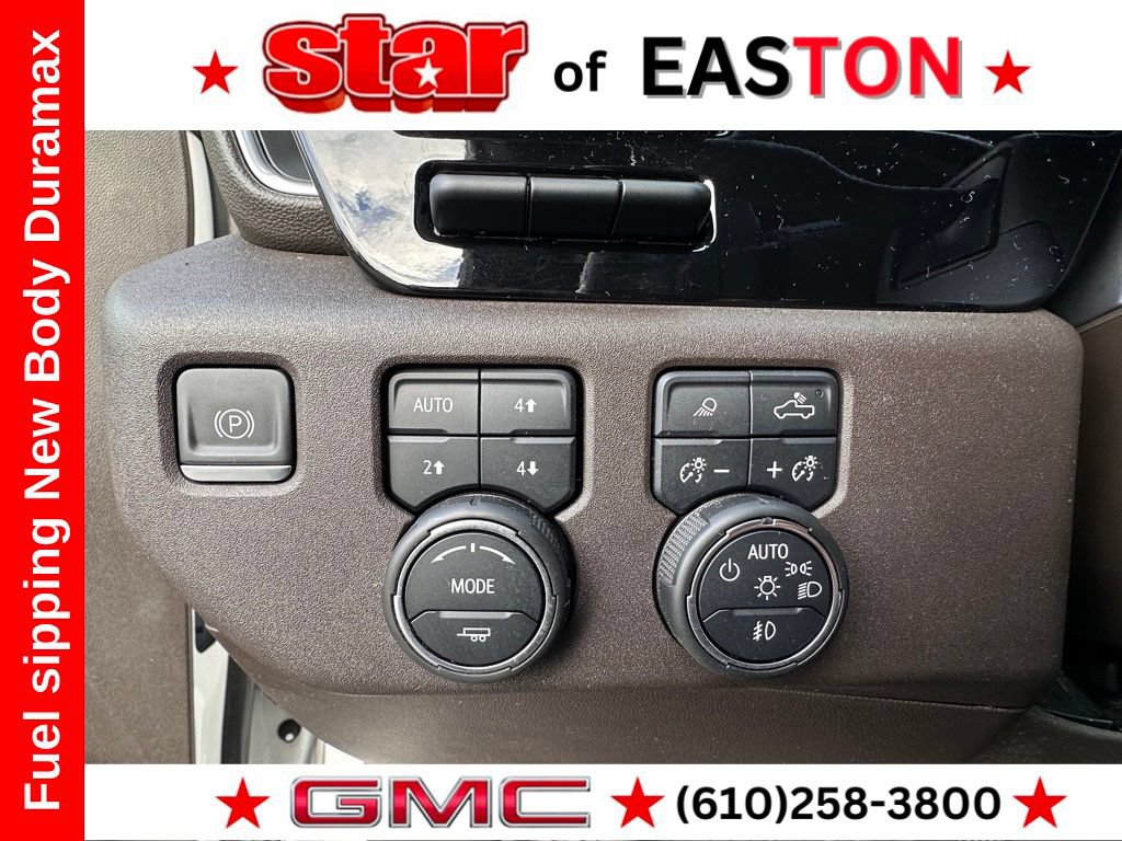 Certified 2022 Chevrolet Silverado 1500 LTZ w/ LTZ Premium Package AWD/4WD image 35