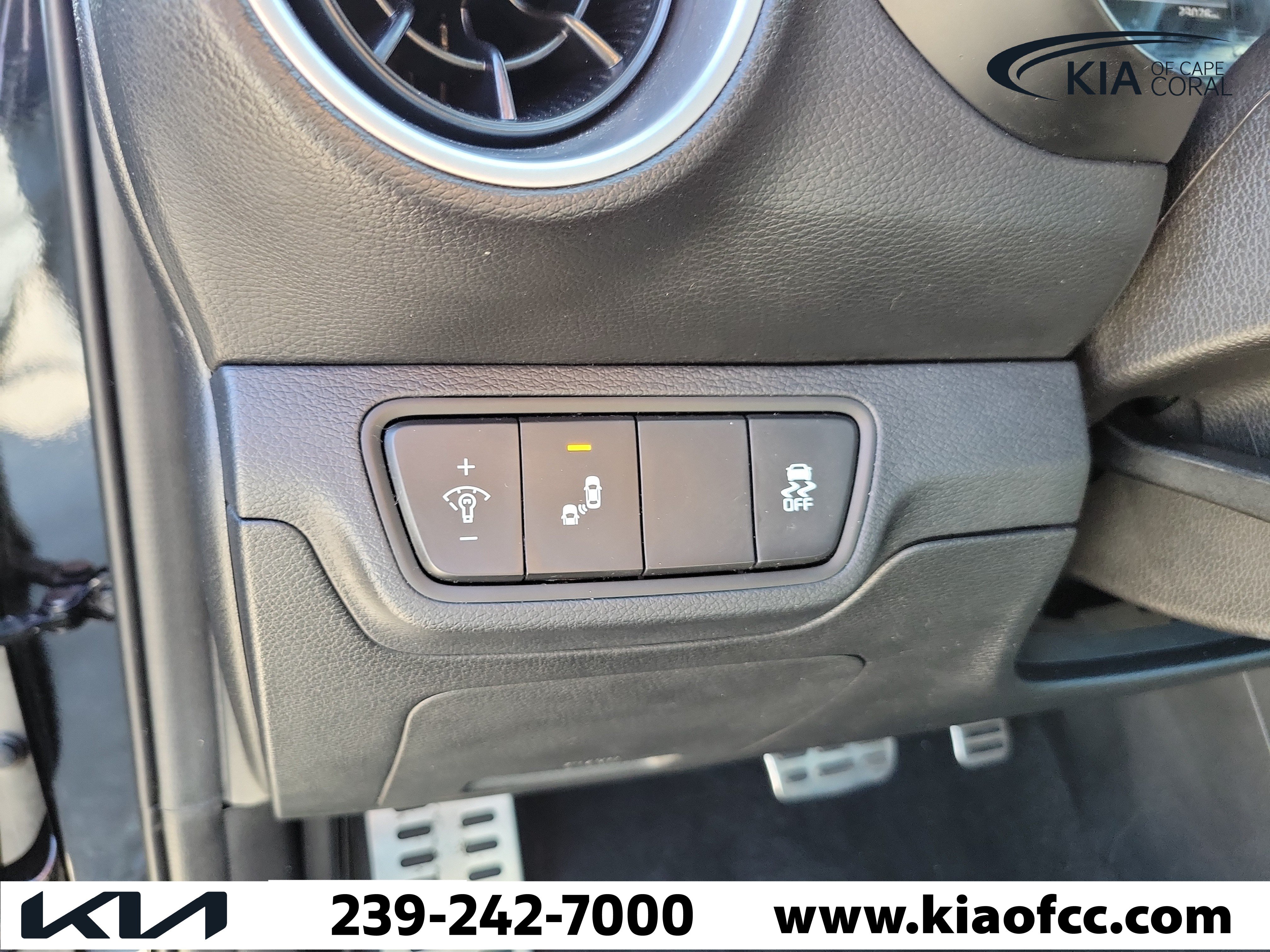 Certified 2023 Kia Forte GT w/ GT2 Package FWD image 24