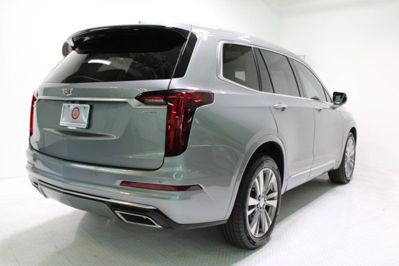 Used 2023 Cadillac XT6 Premium Luxury w/ Platinum Package AWD/4WD image 5