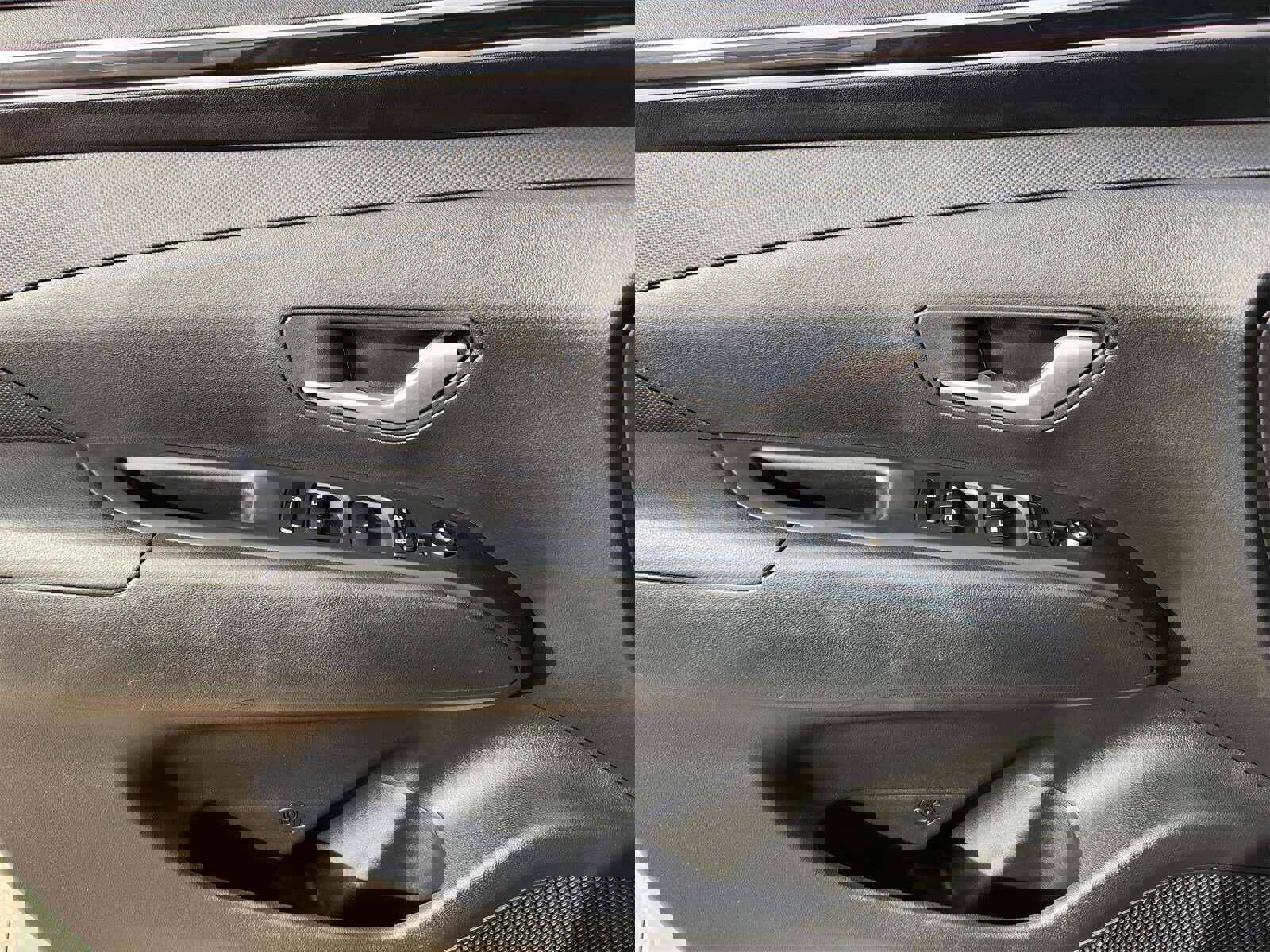 Used 2024 Hyundai Santa Cruz SE image 30