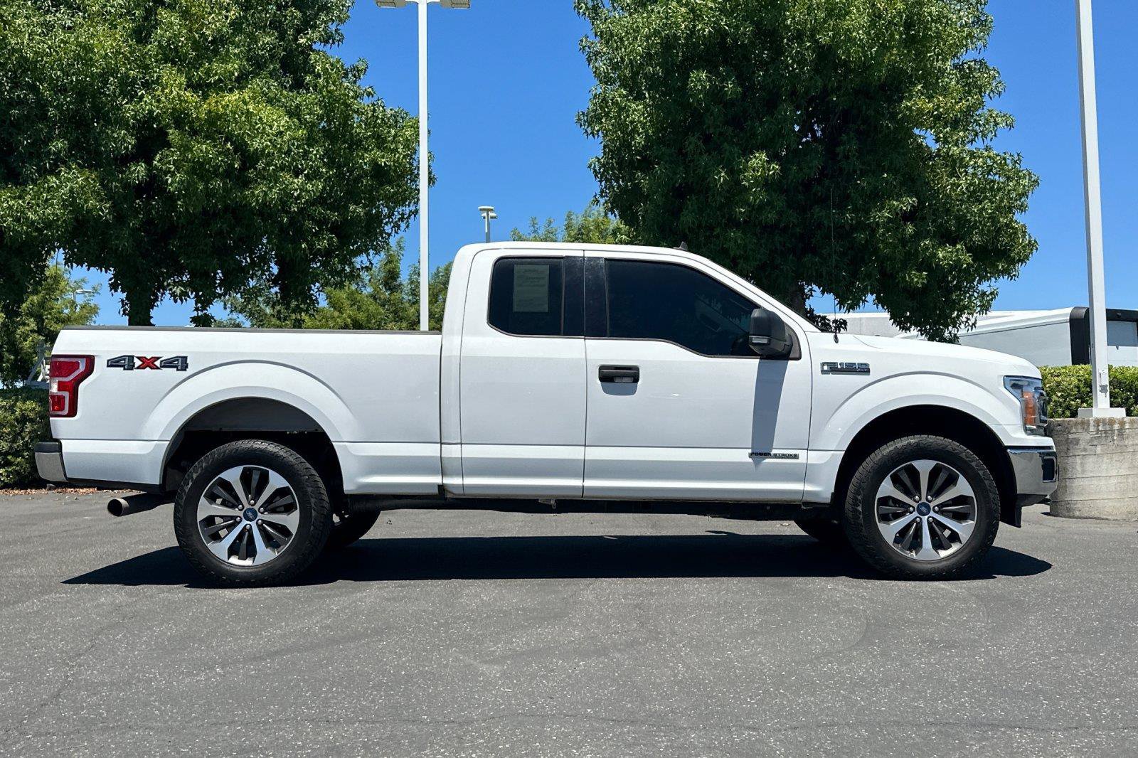 Used 2020 Ford F150 XLT AWD/4WD image 2