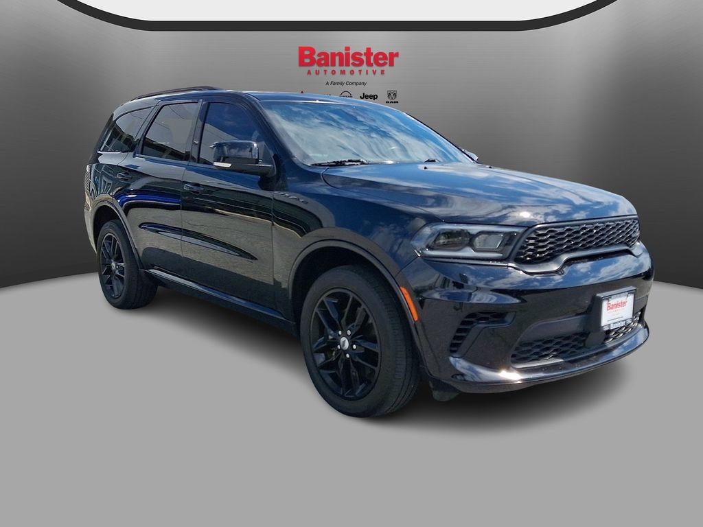 Used 2024 Dodge Durango GT AWD/4WD image 3