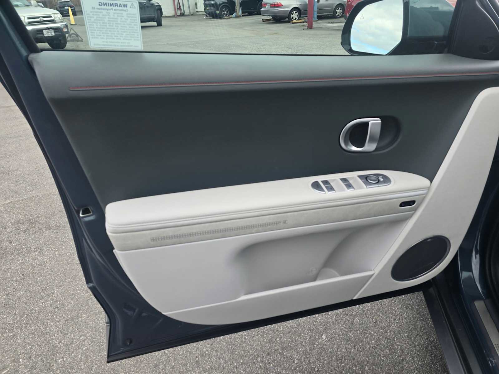 Used 2024 Hyundai Ioniq 5 Limited image 23