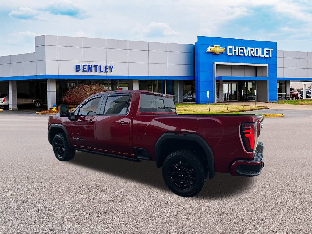 Used 2024 GMC Sierra 2500 AT4 w/ AT4 Premium Plus Package image 3