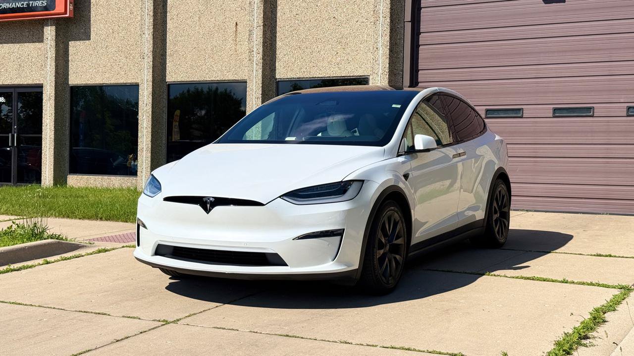 Used 2022 Tesla Model X Plaid AWD/4WD image 8