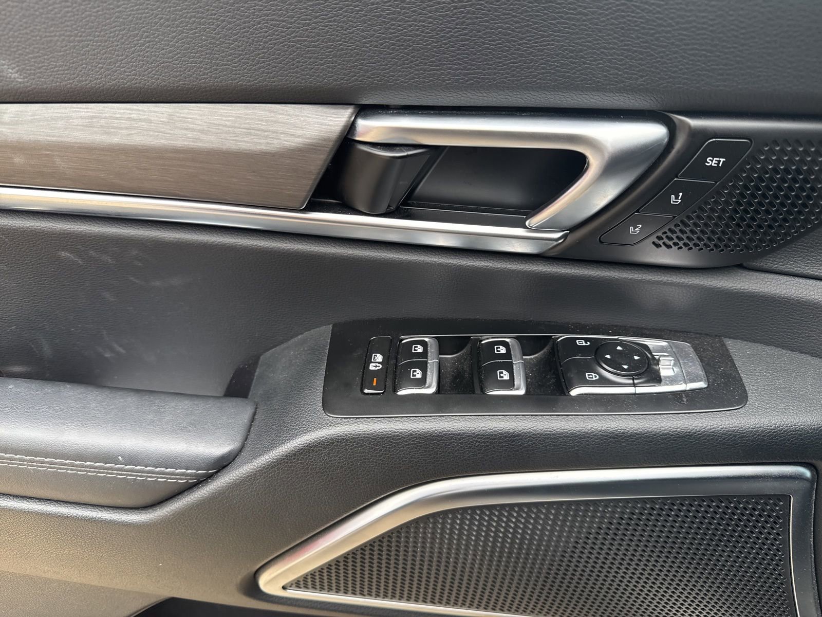 Used 2025 Kia Telluride SX Prestige X-Line image 10