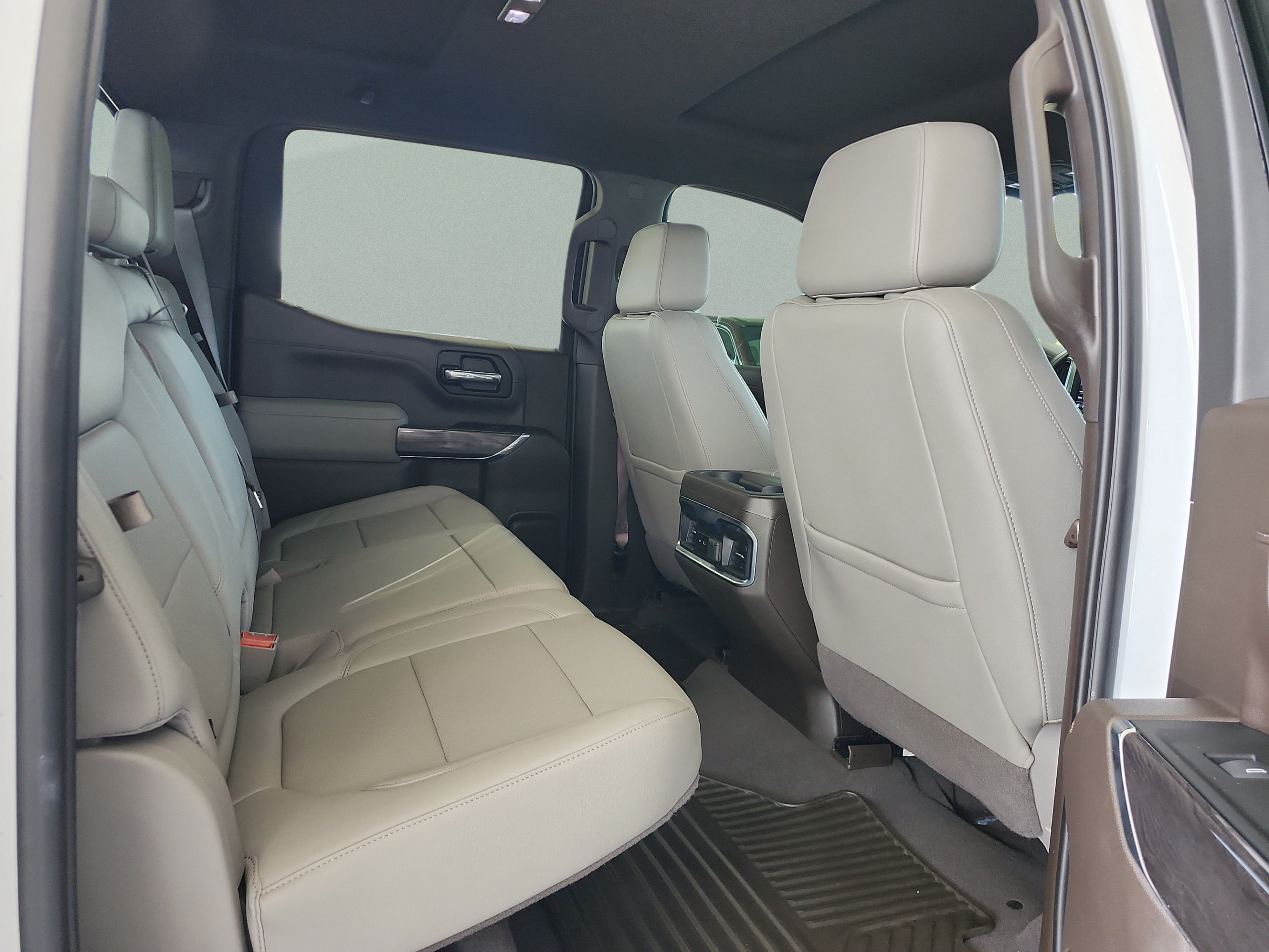 Used 2022 Chevrolet Silverado 1500 LTZ w/ Safety Package II AWD/4WD image 19