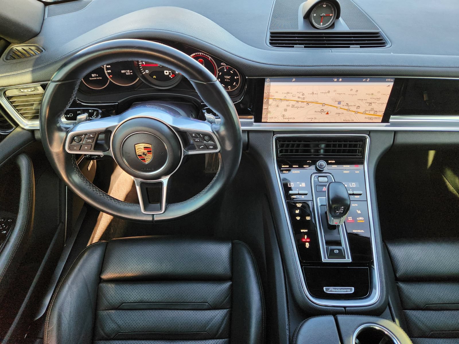 Used 2017 Porsche Panamera 4 AWD/4WD image 35