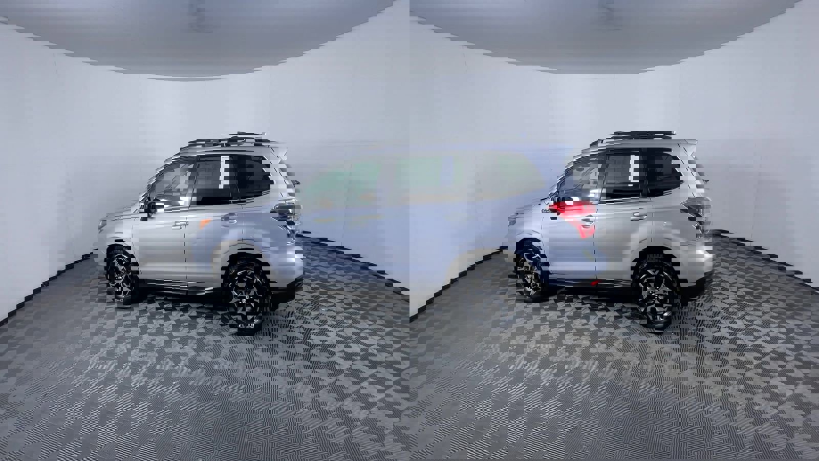 Used 2016 Subaru Forester 2.0XT Premium image 6