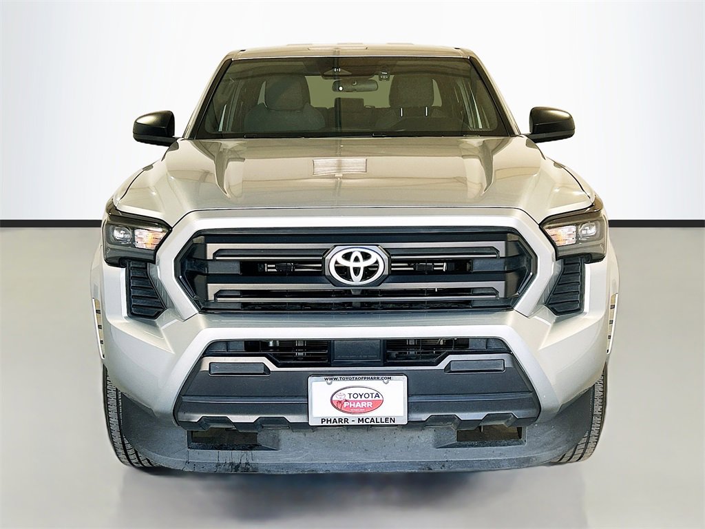 Used 2025 Toyota Tacoma SR image 2