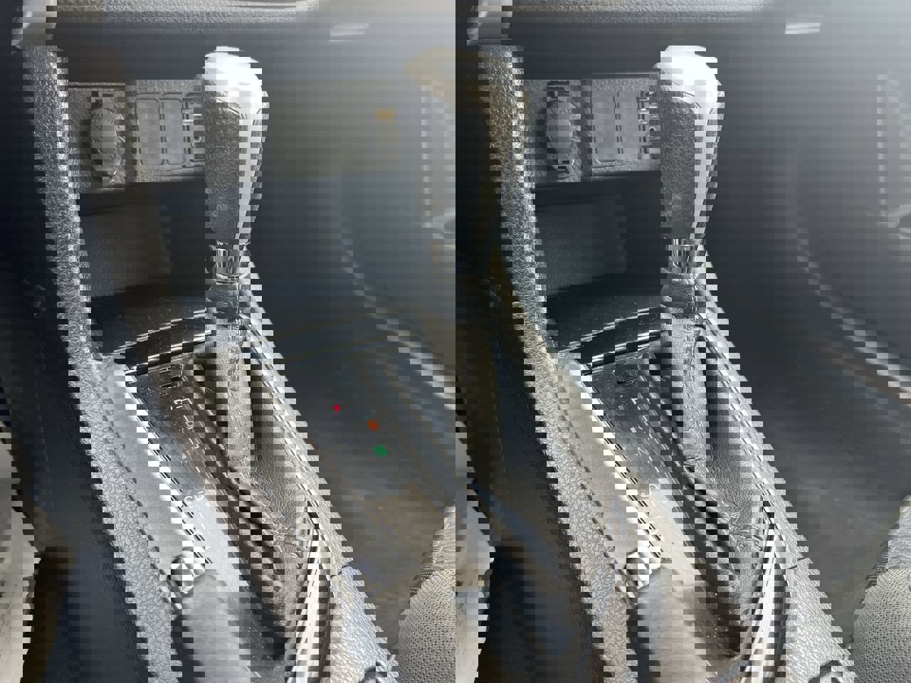 Used 2017 Toyota Corolla LE FWD image 26