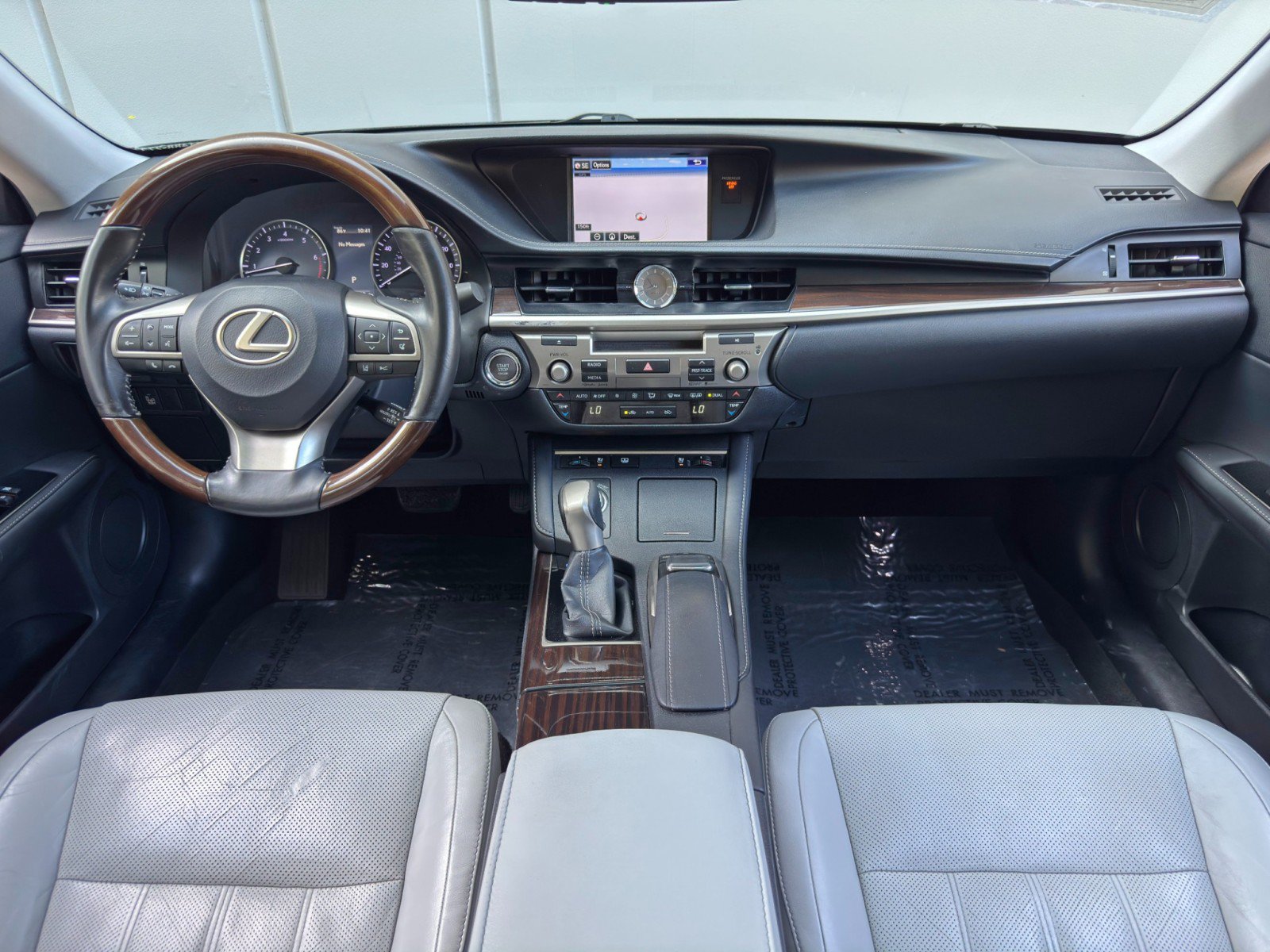 Used 2016 Lexus ES 350 w/ Luxury Package w/Wood Trim FWD image 12