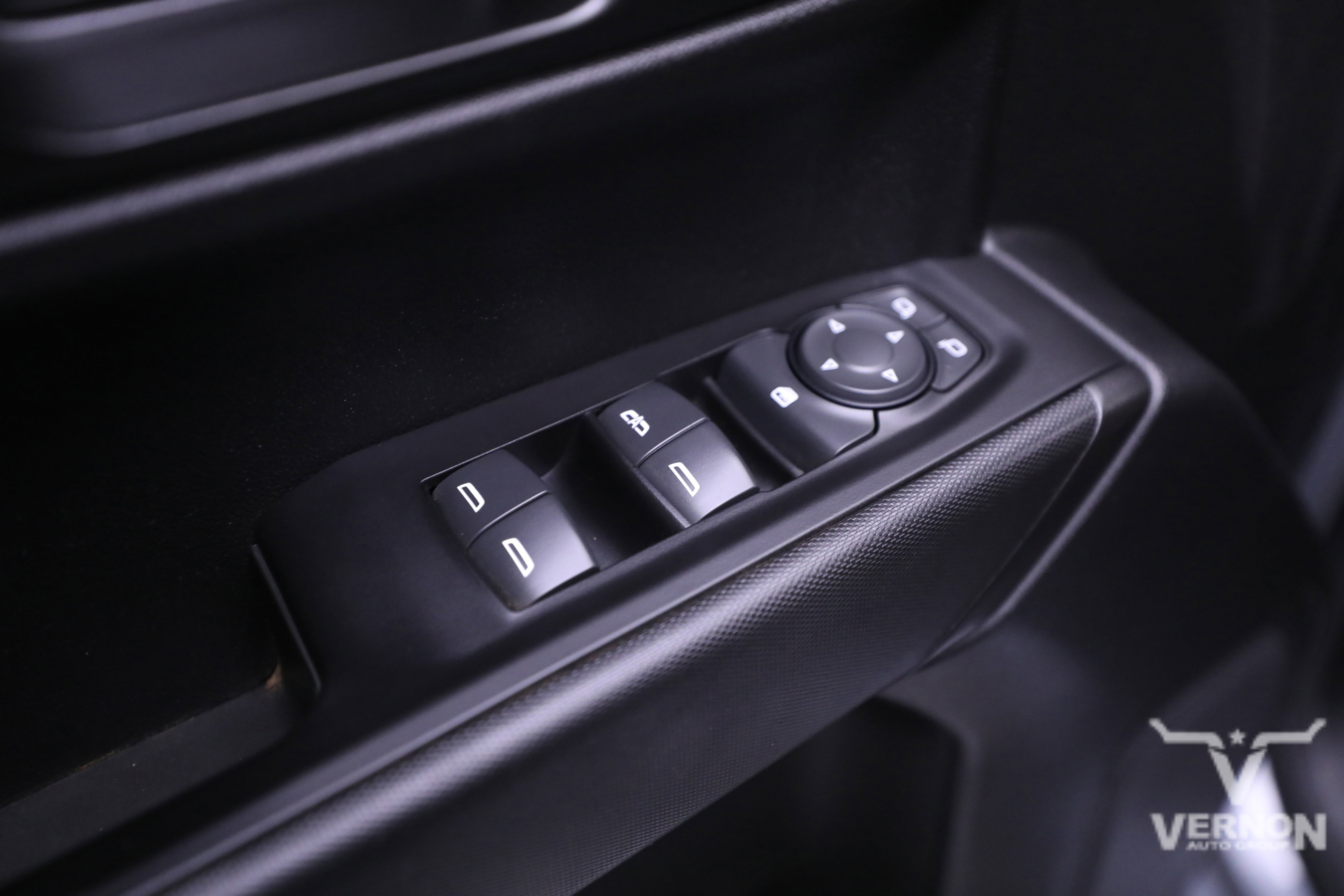 Used 2022 Chevrolet Silverado 1500 Custom Trail Boss w/ LPO, Dark Essentials Package image 17