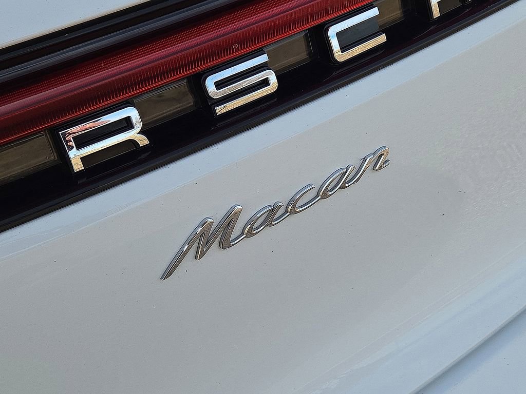 Used 2024 Porsche Macan Turbo image 13
