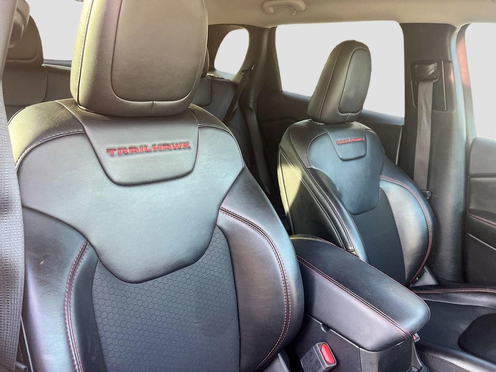 Used 2022 Jeep Cherokee Trailhawk image 26