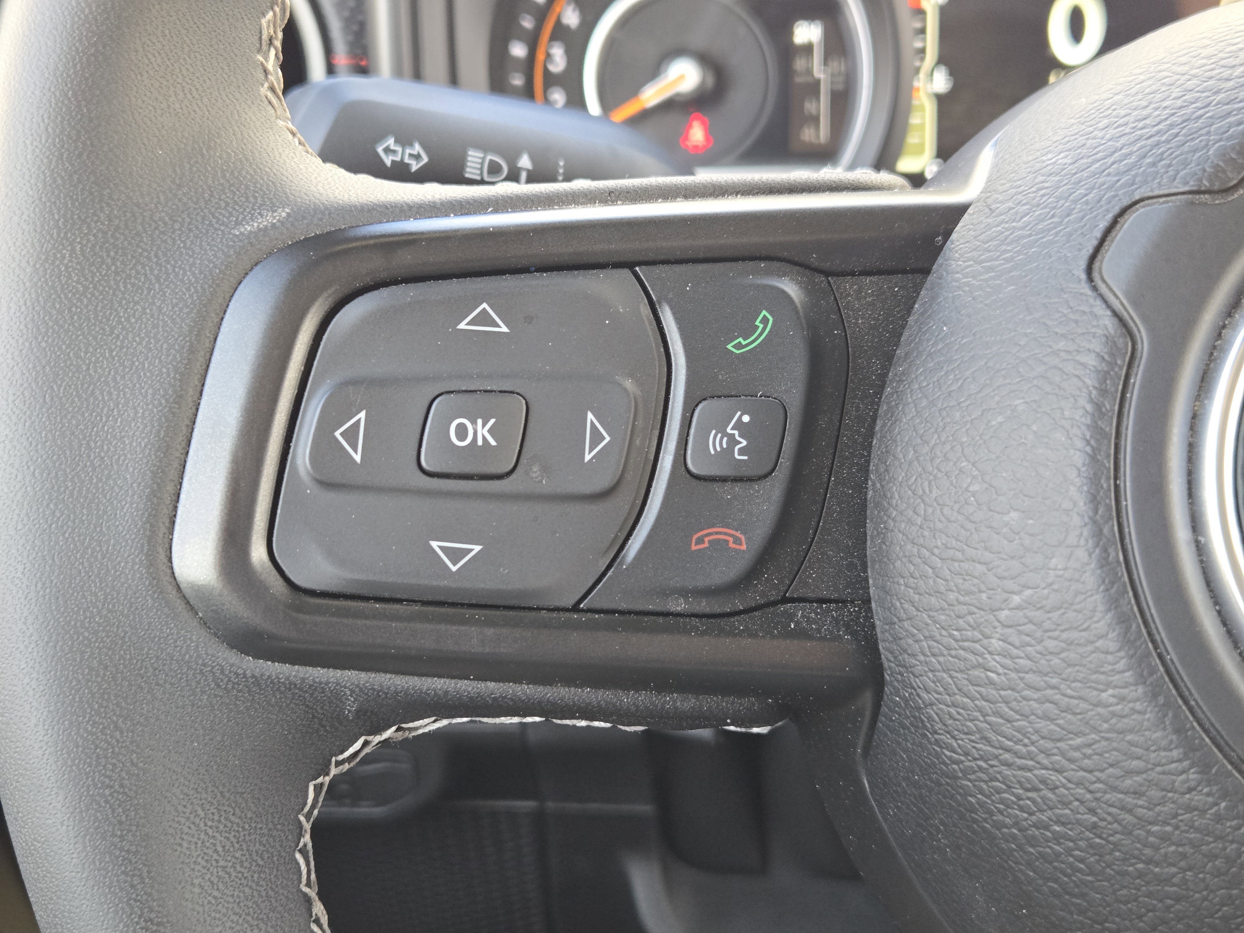 Used 2025 Jeep Wrangler Unlimited Rubicon AWD/4WD image 29