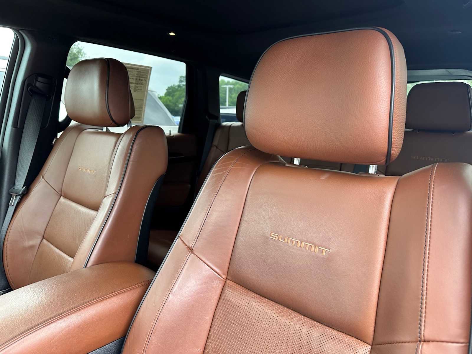 Used 2020 Jeep Grand Cherokee Summit AWD/4WD image 10