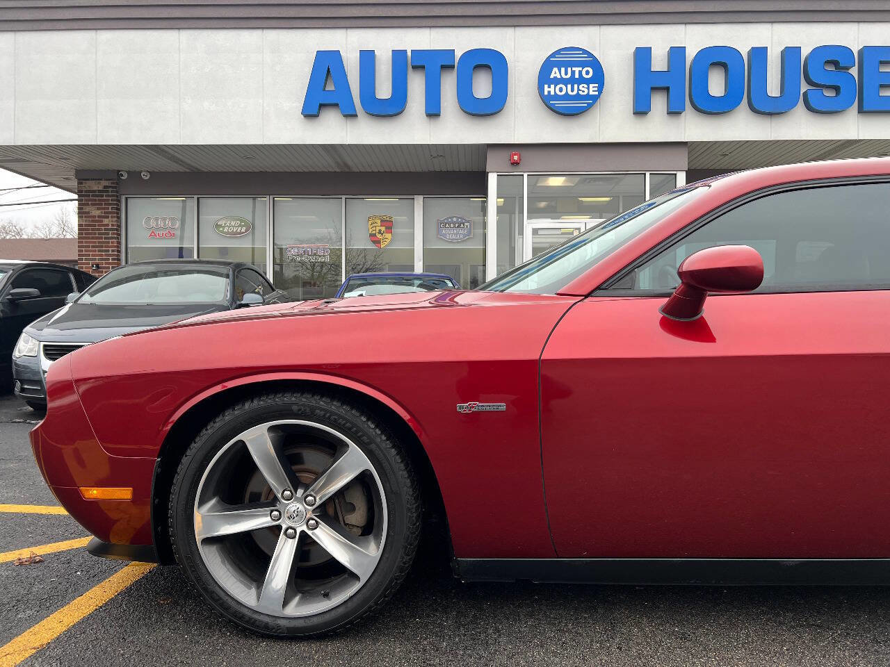 Used 2014 Dodge Challenger R/T image 30