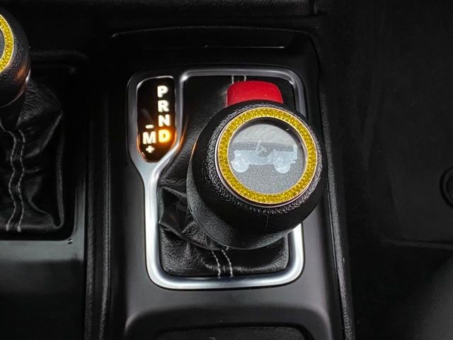Used 2023 Jeep Wrangler Unlimited Sahara w/ Cold Weather Group AWD/4WD image 17