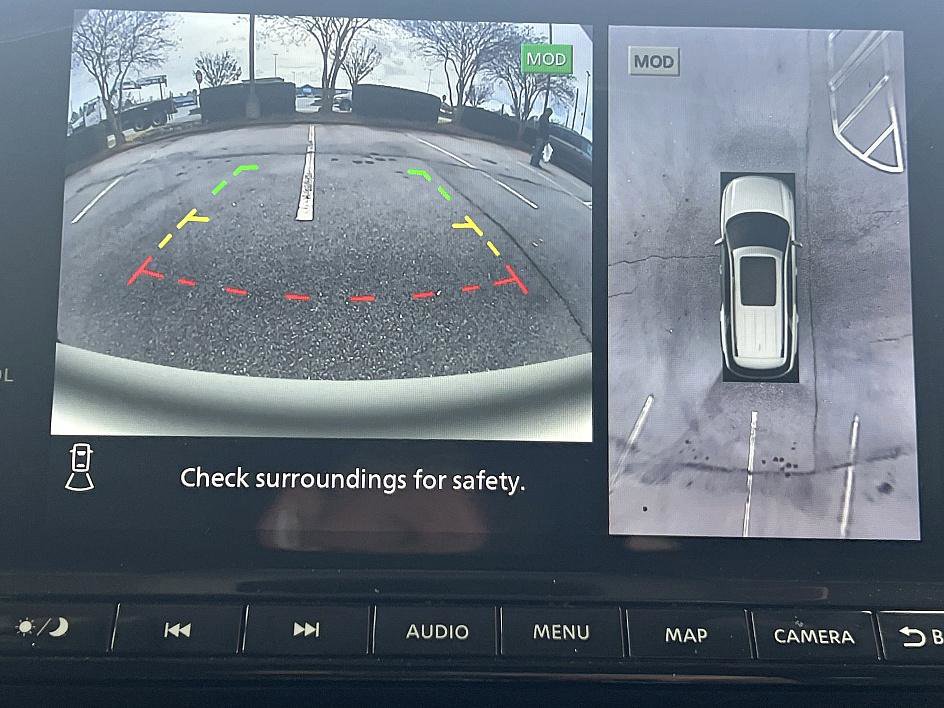 Certified 2024 Nissan Pathfinder Platinum w/ Black Appearance Package image 25