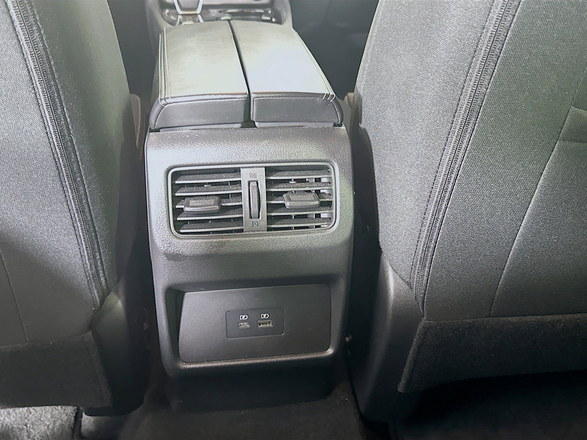 Used 2023 Nissan Rogue SV FWD image 27