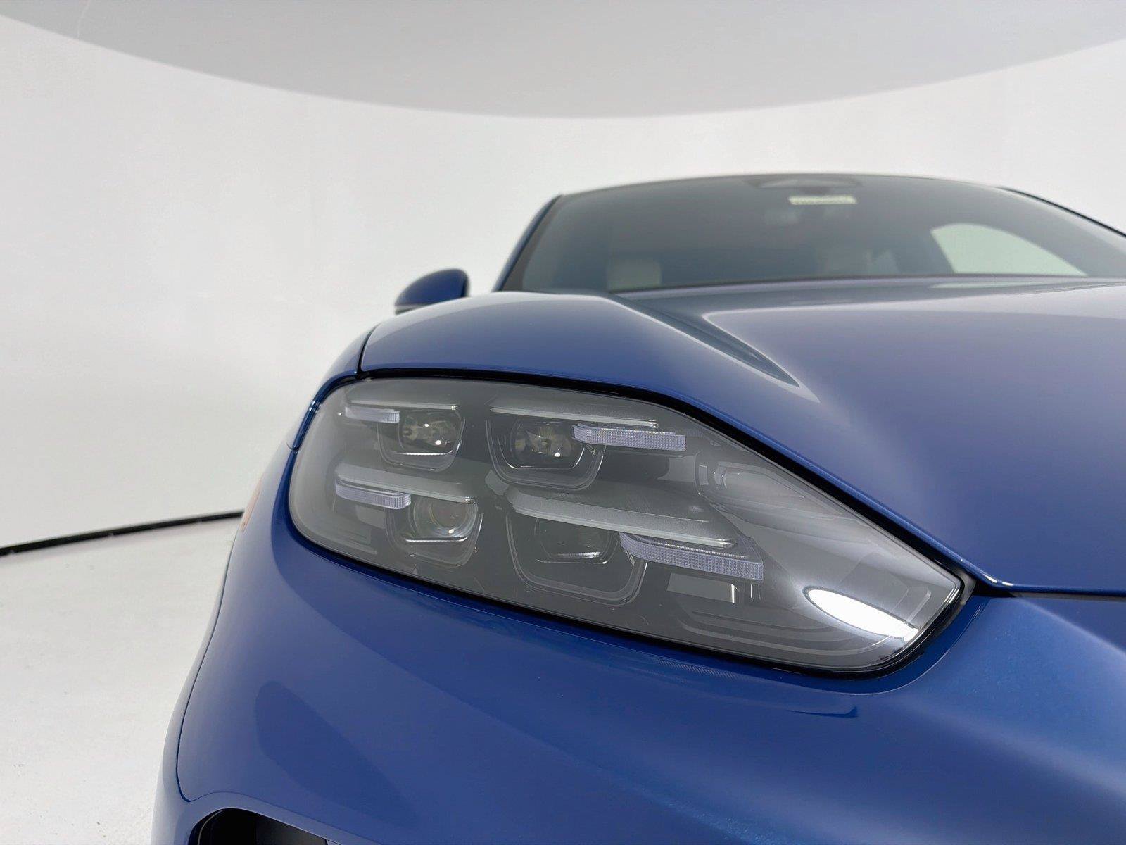 New 2026 Porsche Cayenne Electric Coupe AWD/4WD image 35