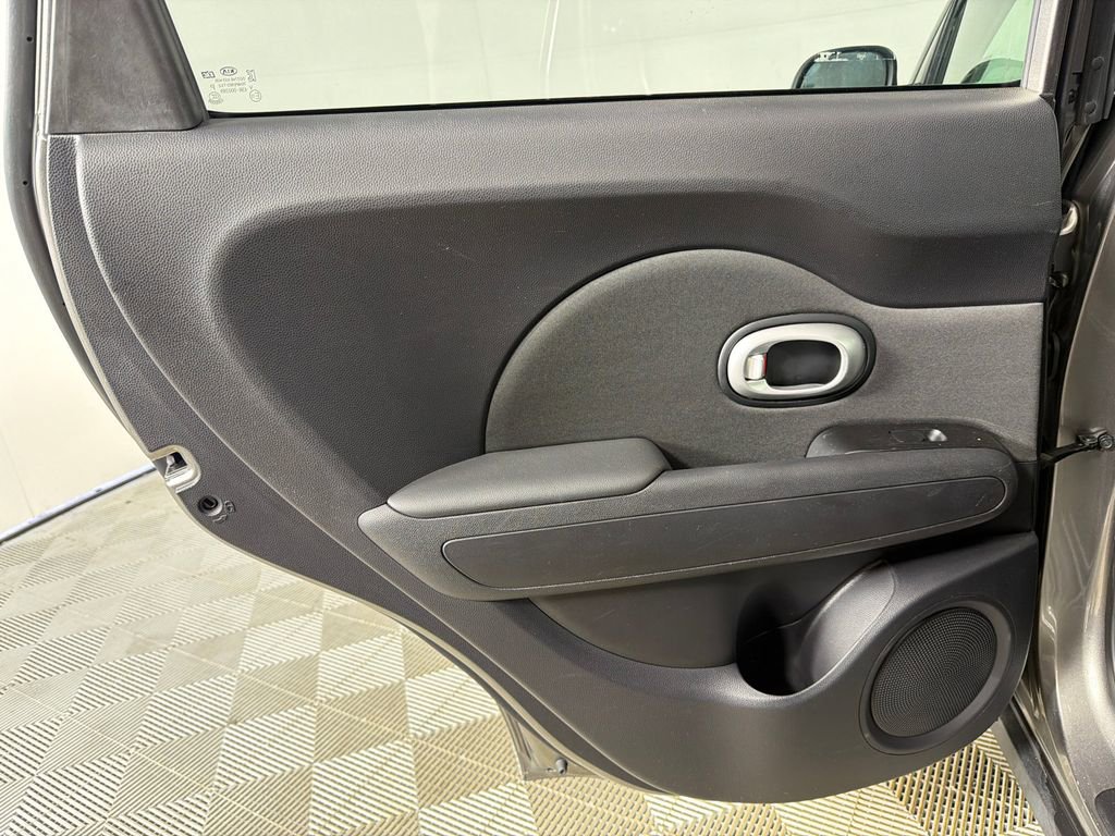 Used 2016 Kia Soul image 21
