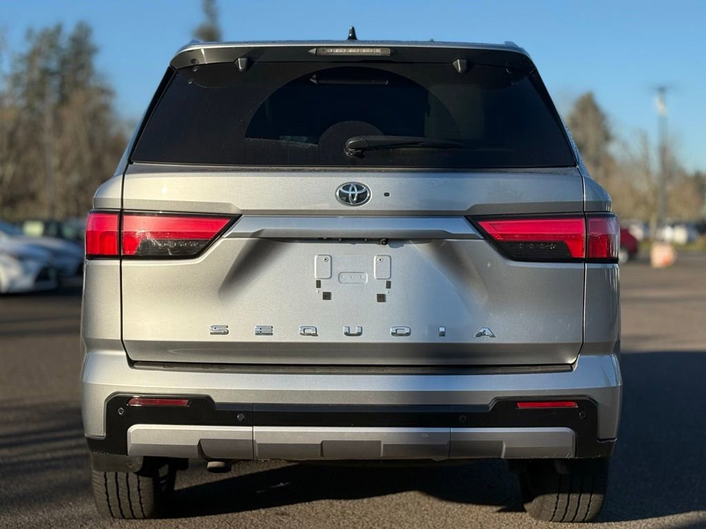 Used 2023 Toyota Sequoia Capstone image 4