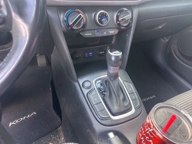 Used 2020 Hyundai Kona SEL w/ Cargo Package image 19